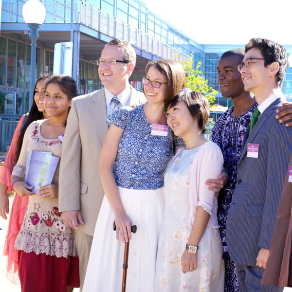 Jehovah’s Witnesses from different cultural backgrounds