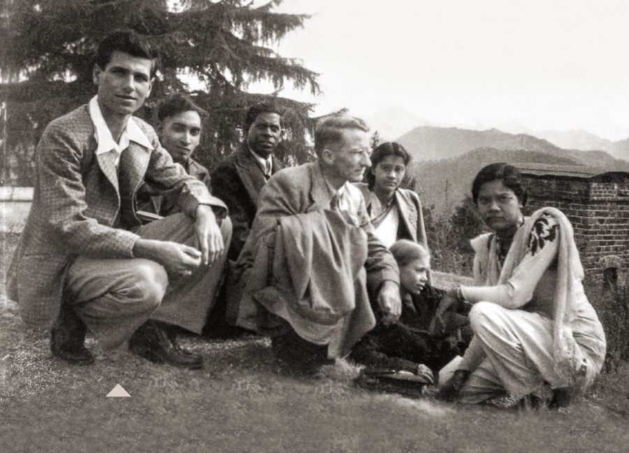 Edward Bazely and others at a circuit assembly in India in 1948